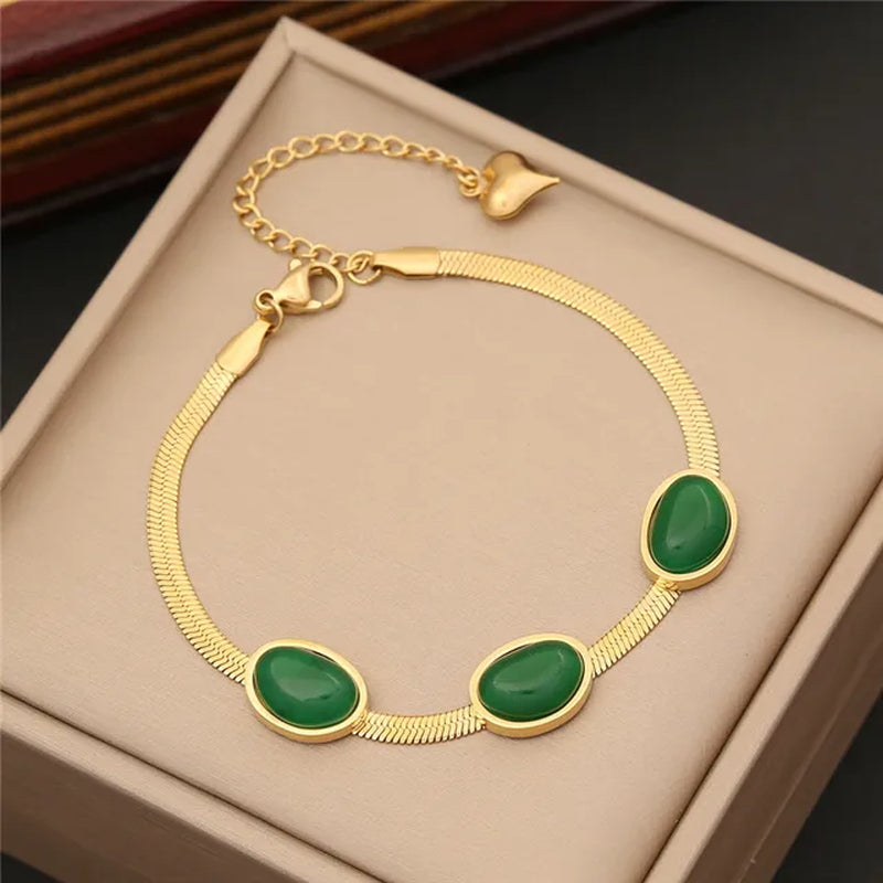 Emerald Stone Pendant Bracelet Necklace Earring Set 