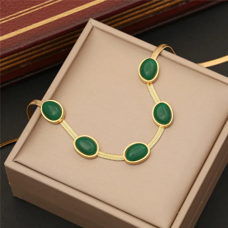 Emerald Stone Pendant Bracelet Necklace Earring Set 