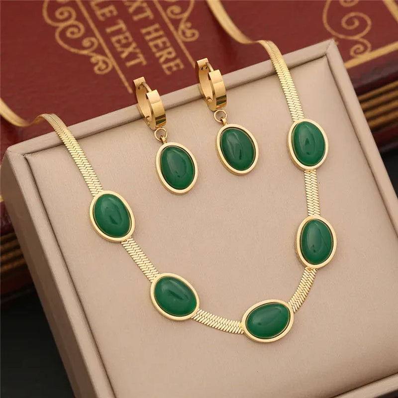 Emerald Stone Pendant Bracelet Necklace Earring Set 